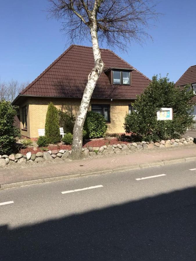 Haus Andrea -Wohnung oben Büsum Exterior foto